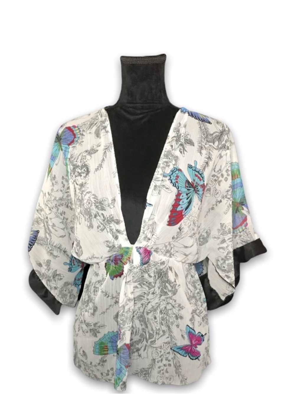 Bisou Bisou kimono top - Picture 12 of 14